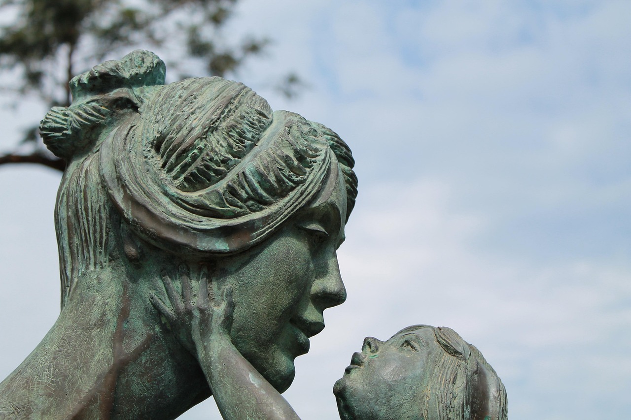 mother statue